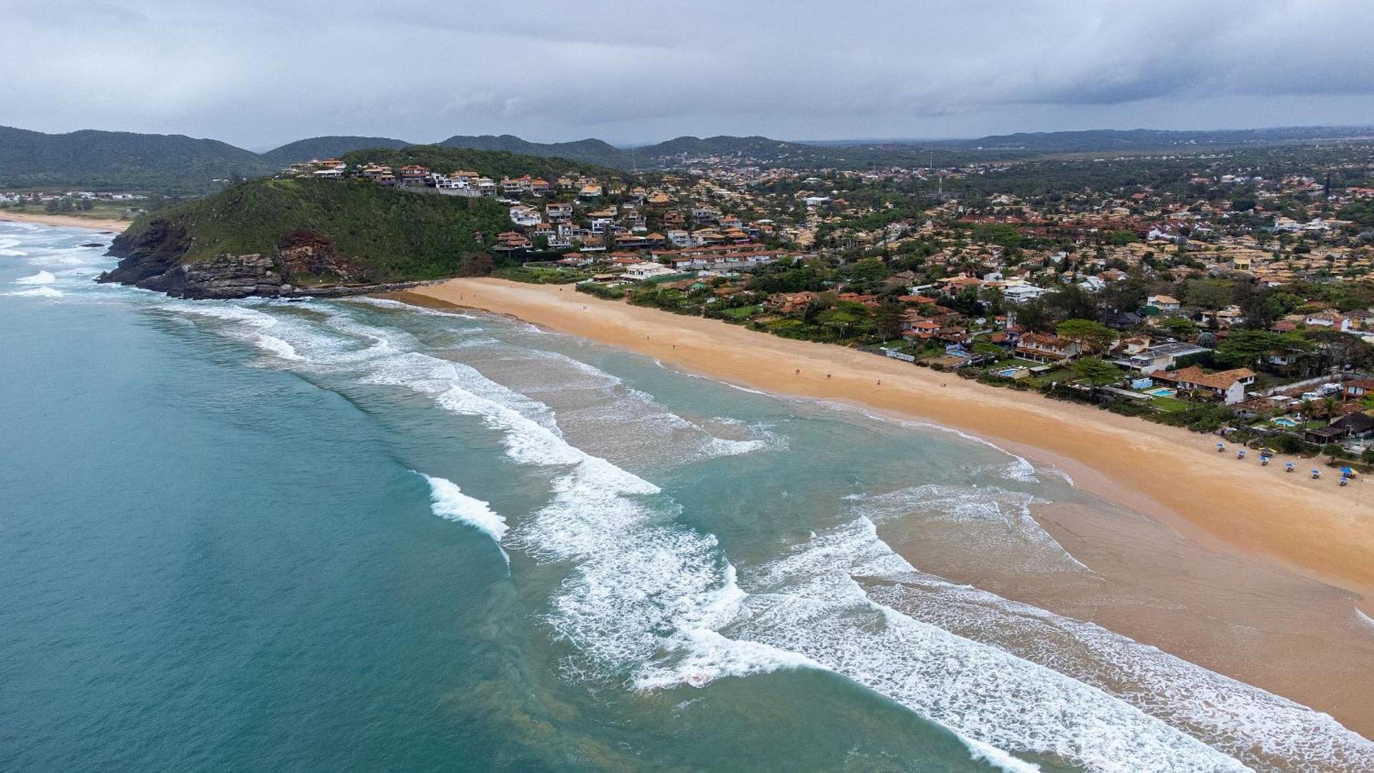 Praia De Geriba A 80 M, Piscina, Wifi E Smartv.